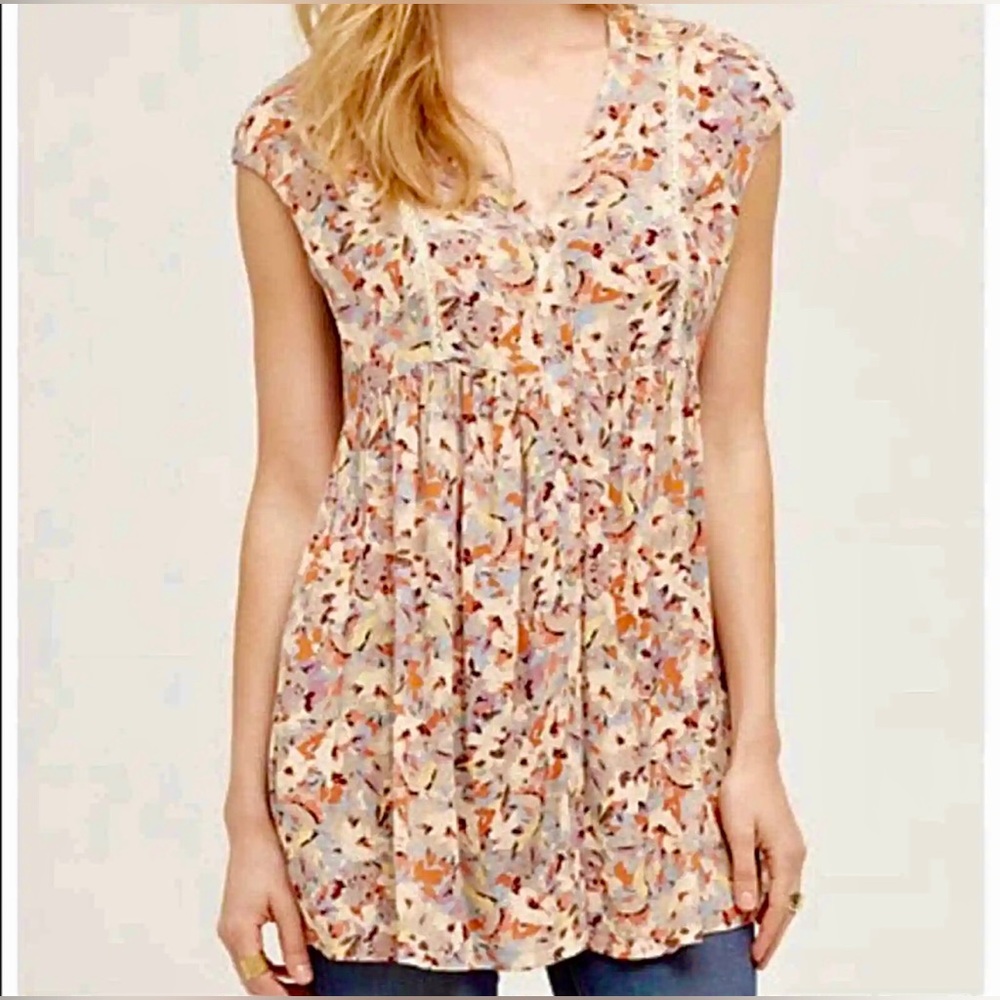 Anthropologie VanessaVirginia Floral V-Neck Button Front Tunic Top